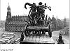 Bundesarchiv Bild 183-S0702-0007, Dresden, Hofkirche, Statue, Quadriga.jpg