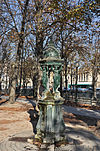 Fontaine Wallace aux Champs Elysees nord.jpg