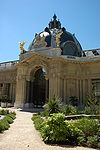 France Paris Petit Palais Jardin interieur 02.JPG
