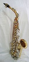 un saxophone alto moderne