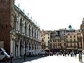 Vicenza-Basilica palladiana.jpg
