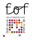 Logo de la FOF, composé de points de couleur, entouré de l'inscription « fédération des orthophonistes de France, et surmonté du sigle fof