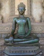 Bouddha Bhûmisparsha-Mudra.JPG