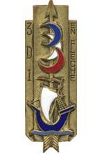 Insigne de la 3e Division d’Infanterie EN FLECHE.jpg