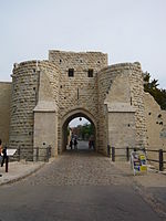 Porte fortifications provins.jpg