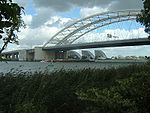 Rotterdam van Brienenoordbrug dubbele boog.jpg