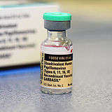 Fiole de vaccin contre le papillomavirus humain