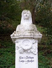 Le buste d'Anne de Bretagne.