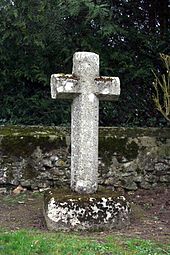 La croix de la place Alphonse-Mainguet.