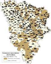 Carte montrant les limites des communes des Yvelines réparties en deux groupes de couleur : en marron, les communes sous-minées (101 communes), en beige clair les autres communes (161 communes)