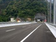 Hsuehshan tunnel 2002.jpg