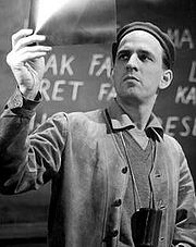 Ingmar Bergman sur le tournage de Les Fraises sauvages (Smultronstället) (1957)