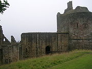 Ravenscraig Castle.jpg