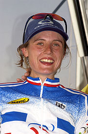 aSévrine DESBOUYS, championne de cyclisme sur route.jpg