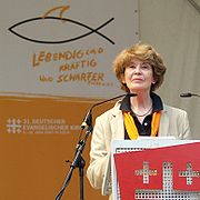 Susan George (political scientist) - Kirchentag Cologne 2007.jpg