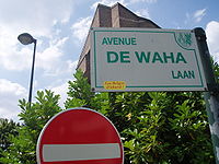 Avenue de Waha plaque.JPG