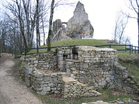 Château de Montfaucon 13.jpg
