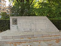 Charles de Broqueville memorial.JPG