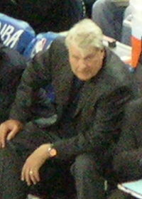 Don Nelson sur le banc des Golden State Warriors en mars 2009.