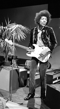 Jimi Hendrix en concert à la télévision Néerlandaise en 1967.