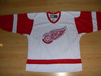 Photo du maillot blanc des Red Wings.