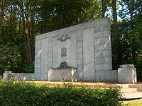 Schaerbeek Monument Colonel René Bremer 01.jpg