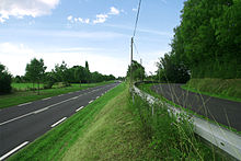 photographie représentant la route départementale 400 à hauteur de la route départementale 49