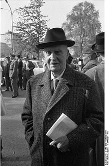 Le duc Adolphe-Frédéric de Mecklembourg-Schwerin à Bonn en 1962
