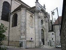 Cathédrale St Jean.jpg
