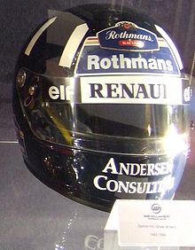 Photo du casque de Damon Hill, que reprend les couleurs de celui de son père