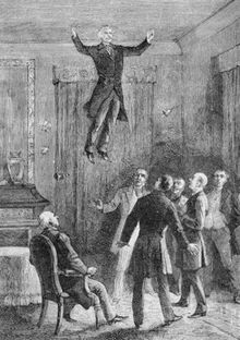 L'illustration montre un homme en costume s'élevant à près de deux mètres dans les airs dans une pièce, au milieu d'un petit groupe de personnes consternées.