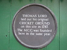 Photographie représentant une plaque commémorant la fondation du premier Lord's, à Dorset Square, à Londres.