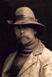 Autoportrait d'Edward S. Curtis vers 1889