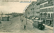 Un tramway sur le Quai Gambetta, au début du XXe siècle