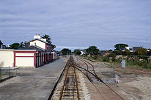 Bâtiment voyageurs, voies et quais de la gare terminus