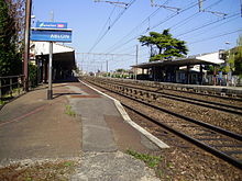 Quais de la gare d'Ablon (vue en direction de Paris).