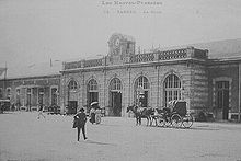 Le bâtiment voyageurs de la gare de Tarbes vers 1900