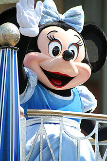 Minnie Mouse dans la parade de Disneyland