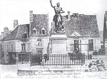Une carte postale représentant la statue du général Jules de Saint-Pol (° 1810 – † 1855), vers 1860.