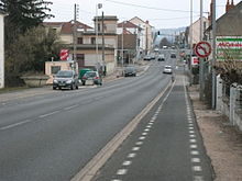 Route départementale en direction de Vichy