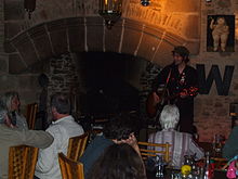 Le musicien Salim Nourallah, en concert au bar-restaurant Lawrence d'Arabie