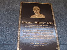 Plaque commémorative de Whitey Fordau Yankee Stadium