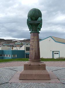 La borne de Fuglenes à Hammerfest en Norvège.