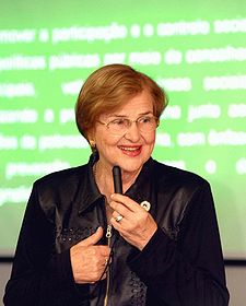 Zilda Arns  en 1 juin 2004.