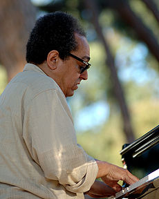 Alain Jean-Marie au festival "Off" de Jazz à Juan, en 2005.