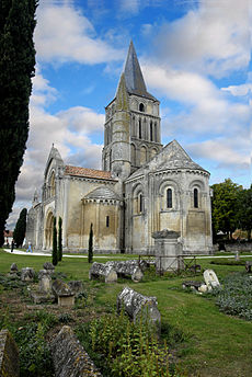 Image illustrative de l'article Église Saint-Pierre d'Aulnay