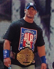 John Cena avec le World Heavyweight Championship