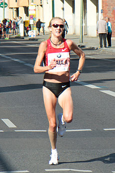 Paula Radcliffe at the Berlin Marathon 2011.jpg