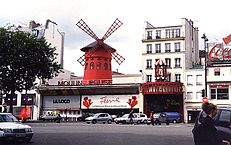 Paris.moulin.750pix.jpg