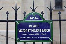Paris Place Victor et Hélène Basch833.JPG